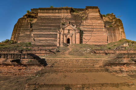 Mingun Pahtodawgyi northwest of Mandalay in Sagaing Region central Myanmarのeditorial素材