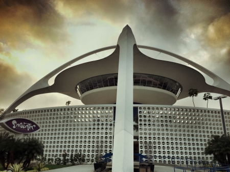 Located at the Los Angeles airport  LAX , the modern space-ship design of the Encounter restaurant is a famous landmark の素材
