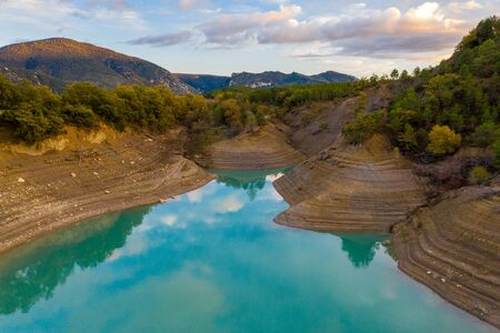 Aerial view of the Embalse de Mediano reservoir during sunset. Spain in the fall.の写真素材