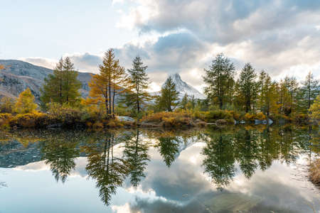 Awesome view of Matterhorn spire. Location place Grindjisee lake, Cervino peak, Swiss alp, Switzerland, Europe. Image of popular tourist attraction. Photo wallpaper. Discover the beauty of earth.の写真素材