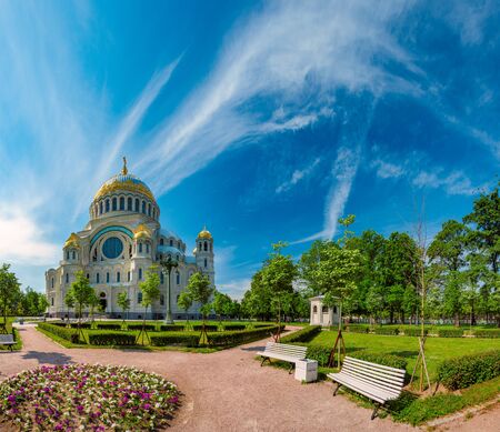The Naval cathedral of Saint Nicholas in Kronstadt is a Russian Orthodox cathedral built in 1903â1913 as the main church of the Russian Navy and dedicated to all fallen seamen.の写真素材