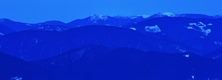 Silhouette of mountain ranges coverの写真素材