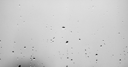 drops on the window springの写真素材