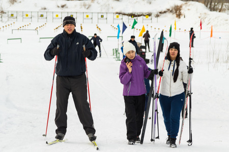 PETROPAVLOVSK, KAZAKHSTAN - FEBRUARY 6, 2016: Festival, Ski Marathon "Health Day", men and women's competitions in Northern Kazakhstan.のeditorial素材