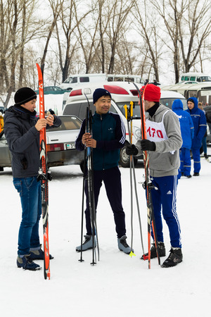 PETROPAVLOVSK, KAZAKHSTAN - FEBRUARY 6, 2016: Festival, Ski Marathon "Health Day", men and women's competitions in Northern Kazakhstan.のeditorial素材