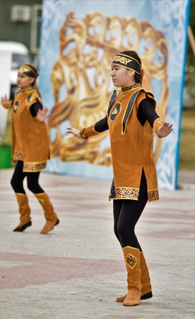 Petropavlovsk, Kazakhstan - August 30, 2017: Kazakhstan marks Constitution Day. People in national costumes, holiday festivities.のeditorial素材
