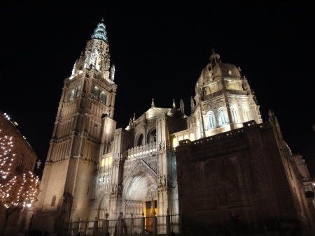 toledo cathedral night 12 December 17のeditorial素材