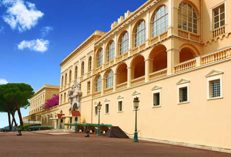 The facade and the cannons of the Monaco Palace.のeditorial素材