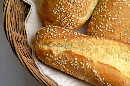 Durum wheat bred rolls in basket (2)