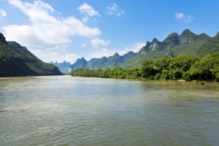 Beautiful Yu Long river Karst mountain landscape in Yangshuo の写真素材