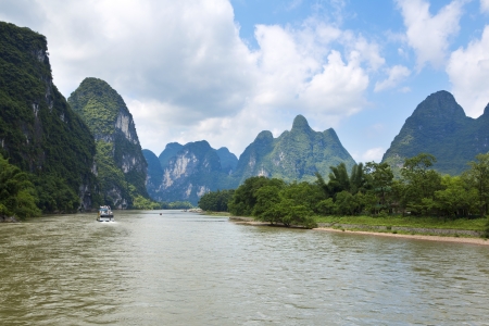 Beautiful Yu Long river Karst mountain landscape in Yangshuo の写真素材