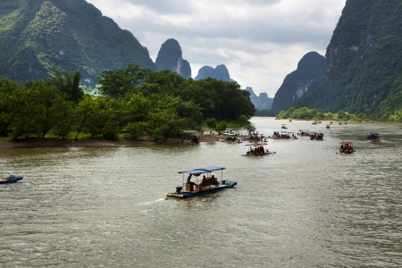 Beautiful Yu Long river Karst mountain landscape in Yangshuo のeditorial素材