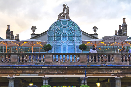 Covent Garden Market. One of the main London attractions, Covent Garden was for many years the main fruit and vegetables market in Londonのeditorial素材