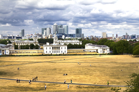 LONDON, AUGUST 1, 2010: A panoramic shot taken from the Greenwich Observatory in Londonのeditorial素材