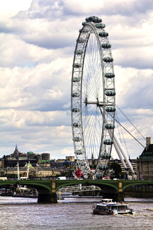 LONDON, July 28: The London eye on July 28, 2013 in London, England. のeditorial素材