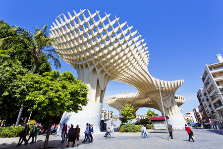 Metropol Parasol in Plaza de la Encarnacion in Sevilla, Andalusia, Spainのeditorial素材