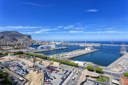 PALERMO, ITALY, May 24, 2019: Beautiful view over the city of Palermo on a sunny dayのeditorial素材