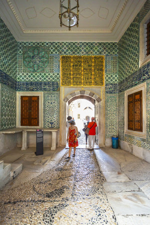 ISTANBUL, TURKEY 2023 August 03: Beautiful view of the famous Topkapi Palace in Istanbul, Turkiyeのeditorial素材