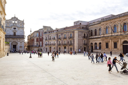 SYRACUSE, SICILY 2023 November 04: Beautiful view of the famous Piazza Duomo in Ortigia, Syracuse, Sicilyの写真素材