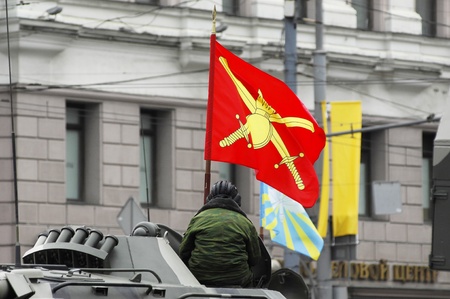 MOSCOW - MAY 6 : Russian main battle tank T-90 in rehearsal during 65th anniversary of Victory in Great Patriotic War Military Parade at Red Square on May 6, 2010 in Moscow のeditorial素材