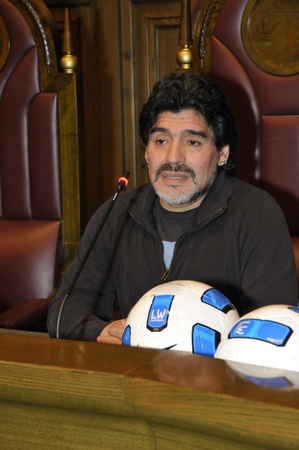 MOSCOW - SEPTEMBER 30: Footballer Diego Maradona at a friendly meeting on September, 30, 2010 in the Supreme Court of the Russian Federation, Moscow, Russia のeditorial素材