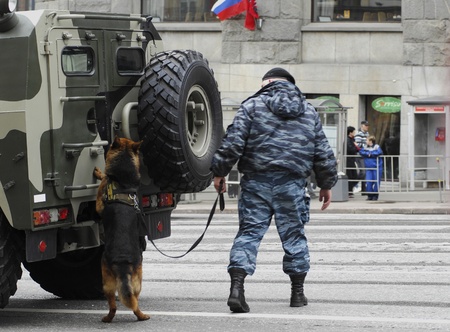 MOSCOW - MAY 6 : Unidentified soldier during 65th anniversary of Victory in Great Patriotic War Military Parade at Red Square on May 6, 2010 in Moscow のeditorial素材