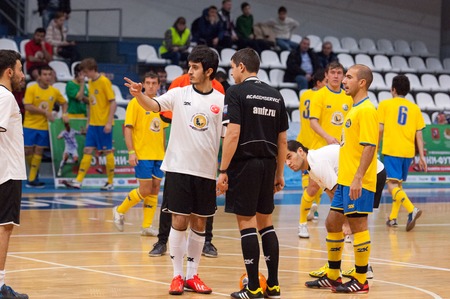 MOSCOW - DECEMBER 13: Unidentified players of Turkish diaspora team choose a gate on Minifootball tournament in memoriam Tofik Bahramov on  December 13, 2014, in Krilatskoe stadium, Moscow, Russiaのeditorial素材