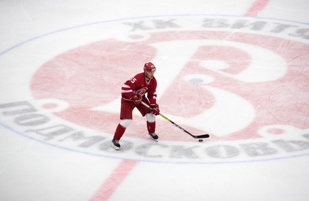 PODOLSK, RUSSIA - NOVEMBER 13, 2016: M. Aaltonen (55) in action on hockey game Vityaz vs Severstal on Russia KHL championship on November 13, 2016, in Podolsk, Russia. Vityaz won 4:0のeditorial素材