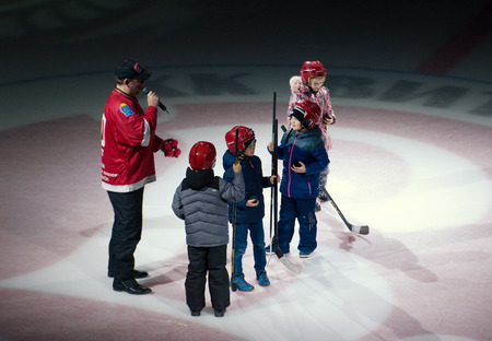PODOLSK, RUSSIA - NOVEMBER 20, 2016: Unidentified kids on ice on timeout during hockey game Vityaz vs Lokomotiv on Russia KHL championship on November 20, 2016, in Podolsk, Russia. Vityaz won 2:1のeditorial素材