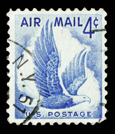 MOSCOW, RUSSIA - NOVEMBER 10, 2018: A stamp printed in USA shows Bald Eagle (Haliaeetus leucocephalus), Airmail 1952-1967 serie, circa 1954のeditorial素材