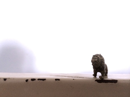 Lion figurineの素材