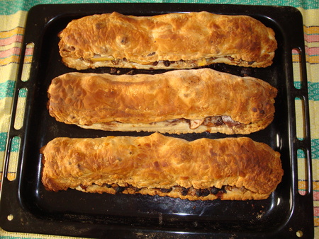 Strudel after bakingの写真素材