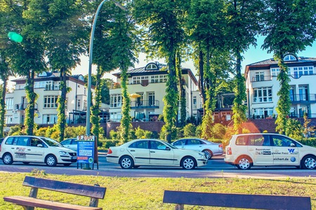 Houses and cars on the embankment of the river Elbe in Hamburg, Germany, June 2010のeditorial素材