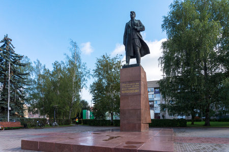 Monument to twice Hero of the Soviet Union General of the Army Chernyakhovsky Ivan Danilovich, sculptor BV Edunova and architect MD Insekin, cultural heritage object, bronze sculpture, Russia, Kaliningrad region, Chernyakhovsk, Chernyakhovsky Square, Septのeditorial素材