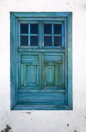 Blue window in a house in Teguise, Lanzarote, Canary Islands, Spainの写真素材