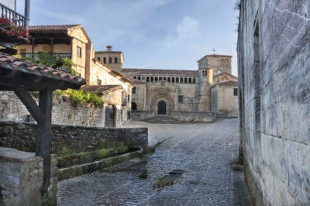 Collegiate church of Santa Juliana, Santillana de Mar, Cantabria, Spainの写真素材