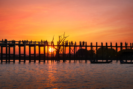 Silhouettes at U Bein teak bridge. 