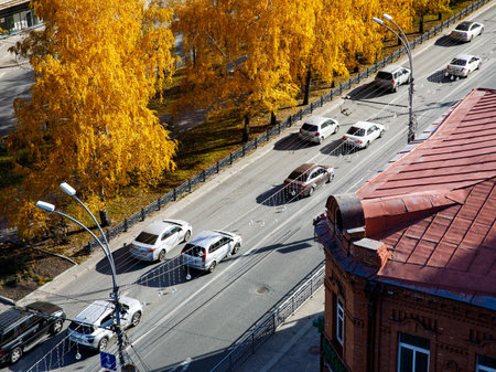 Aerial drone photograph of traffic jam in city. Cars, buildng and trees. Novosibirsk, Russia 15 october 2022のeditorial素材