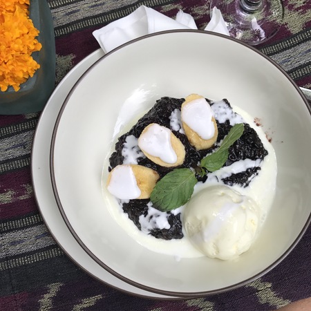 Dessert Restaurant Food Sweet Course Cream Chocolateの写真素材