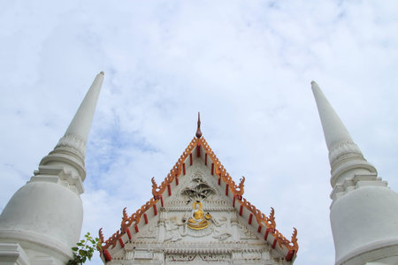 tympanum at wat kudee kru, Nakhon luang, Ayutthaya