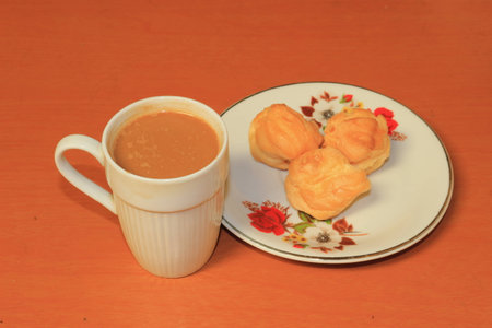 coffee break with eclair
