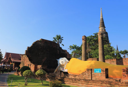 Buddha statue at Wat Yai Chaimongkol, Ayutthaya, Thailandの写真素材