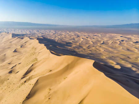 Nice Gobi desert sandune in Mongoliaの写真素材
