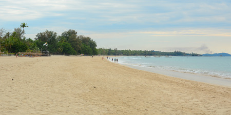 Ngapali, Myanmar - Jan 16, 2015. Tourists enjoying on beautiful beach in Ngapali on the west coast (Bengal Bay) of Myanmar (Burma).のeditorial素材