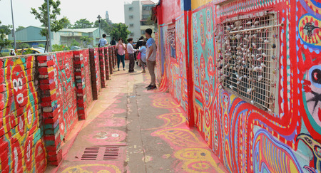 Taichung, Taiwan - Mar 15, 2015. Rainbow village, the colourful graffiti painted on the wall in Taichung. It is a famous sightseeing spot in Taiwan.のeditorial素材