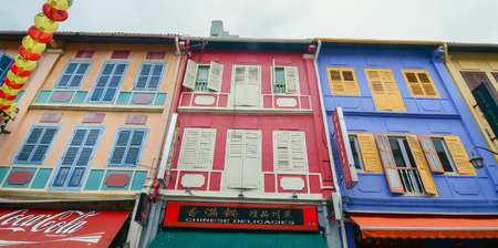Singapore - Aug 30, 2015. Old buildings in Chinatown of Singapore. As the largest ethnic group in Singapore is Chinese, Chinatown is considerably less of an enclave than it once was.のeditorial素材