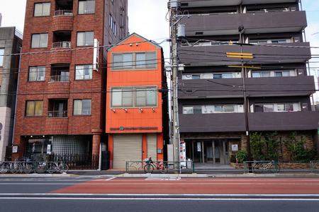 Tokyo, Japan - Dec 31, 2015. Many buildings located at Shinawa district in Tokyo, Japan.のeditorial素材
