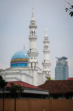 Kuala Lumpur, Malaysia - Jun 6, 2015. The Federal Territory mosque in Kuala Lumpur, Malaysia. Kuala Lumpur is the national capital of Malaysia as well as its largest city.のeditorial素材
