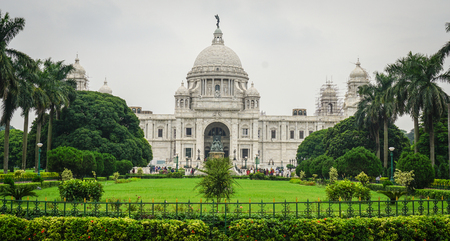 Kolkata, India - Jul 8, 2015. Facade of Victoria Memorial in Kolkata, India. The Victoria Memorial is a large marble building in Kolkata, which was built between 1906 and 1921.のeditorial素材