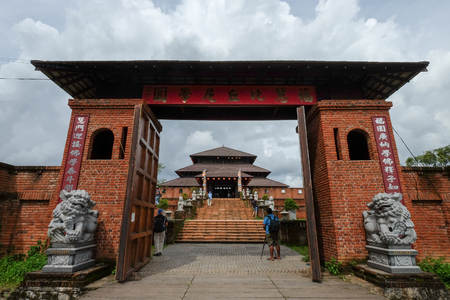 Colombo, Sri Lanka - Sep 8, 2015. Main gate of the Buddhist temple in Colombo, Sri Lanka. Colombo is the financial centre of the island and a popular tourist destination.のeditorial素材
